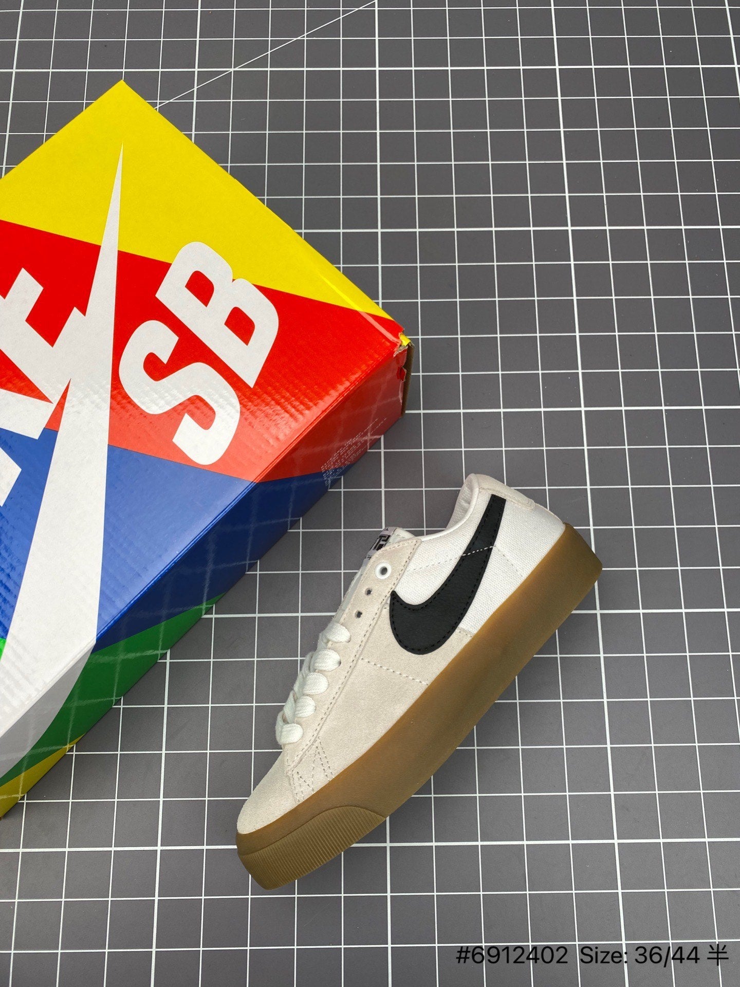 Nike Blazer Low Unisex Streetwear Limited Edition - The Nike Blazer Low in Ivory is the perfect combination of timeless style and everyday