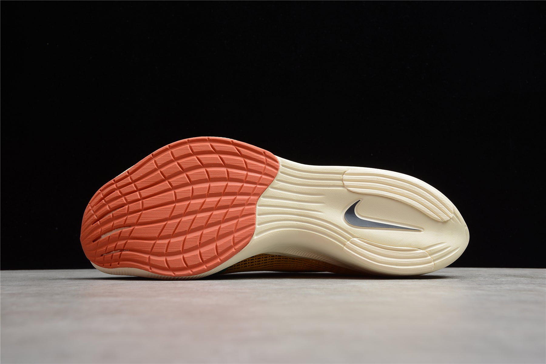 Zoom - Vaporfly Ne - T% 2 Yellow And - Green Unisex Streetwear Limited Edition - ### Nike ZoomX Vaporfly NEXT% 2 The Nike ZoomX Vaporfly NEXT% 2 is engineered for