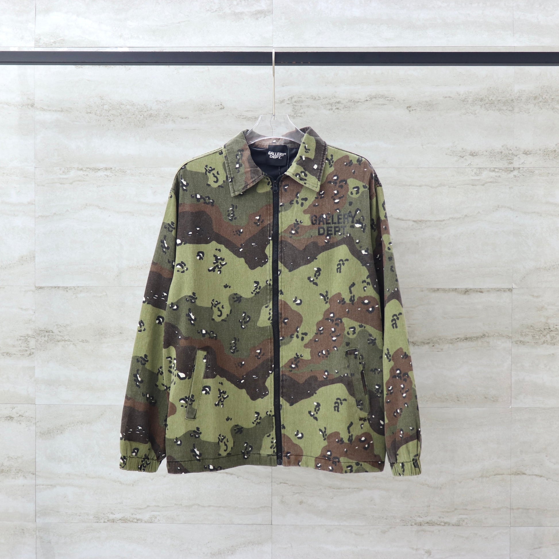 GALLERY Dept Hoodie - Red Unisex Streetwear Limited Edition - **Gallery Dept. Camouflage Jacket: Detailed Product Description** The Gallery Dept. Camouflage Jacket is a perfect