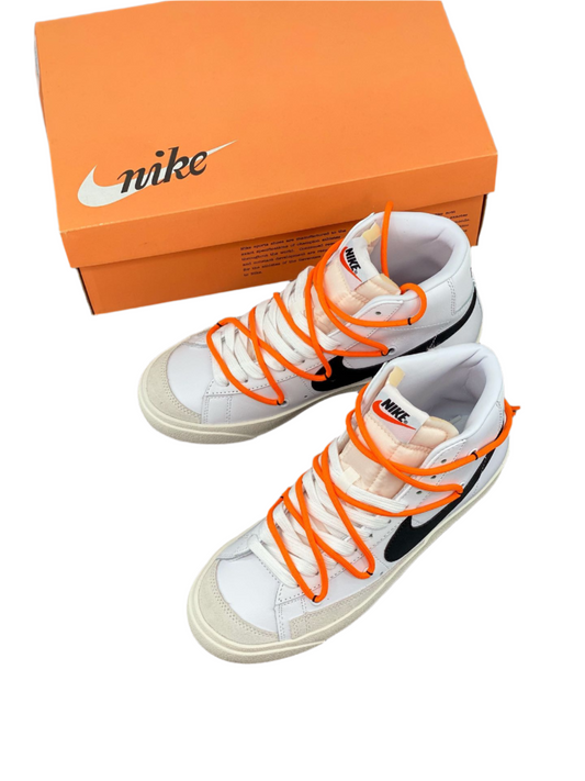 Nike Blazer Mid 1977 Vintage - Black Unisex Streetwear Limited Edition - The Nike Blazer Mid '1977 Vintage 'Smiley Lace-Up' in White and Black combines retro charm