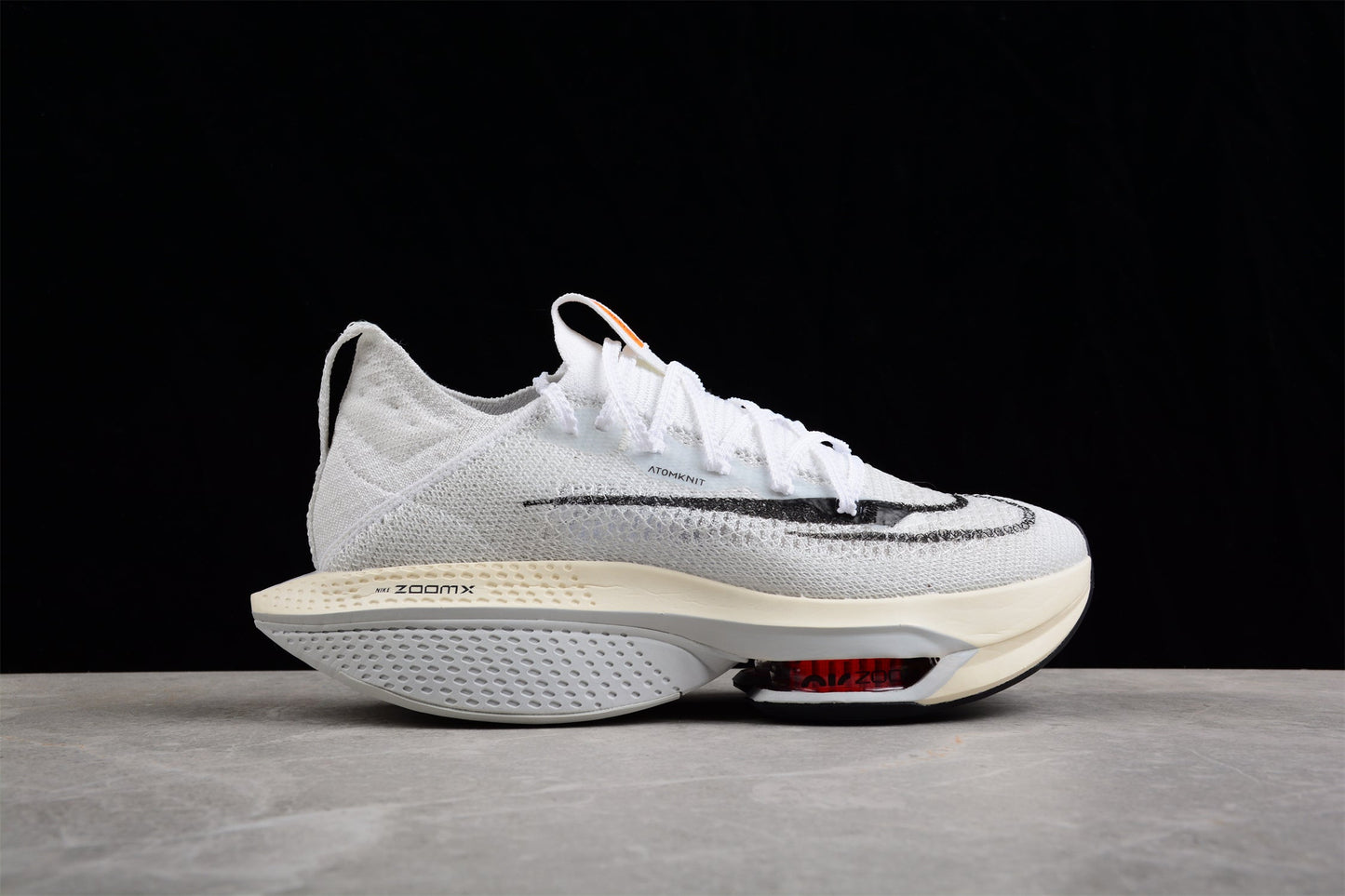 Zoom Alphafly Ne - T% 2 White And - Black Unisex Streetwear Limited Edition