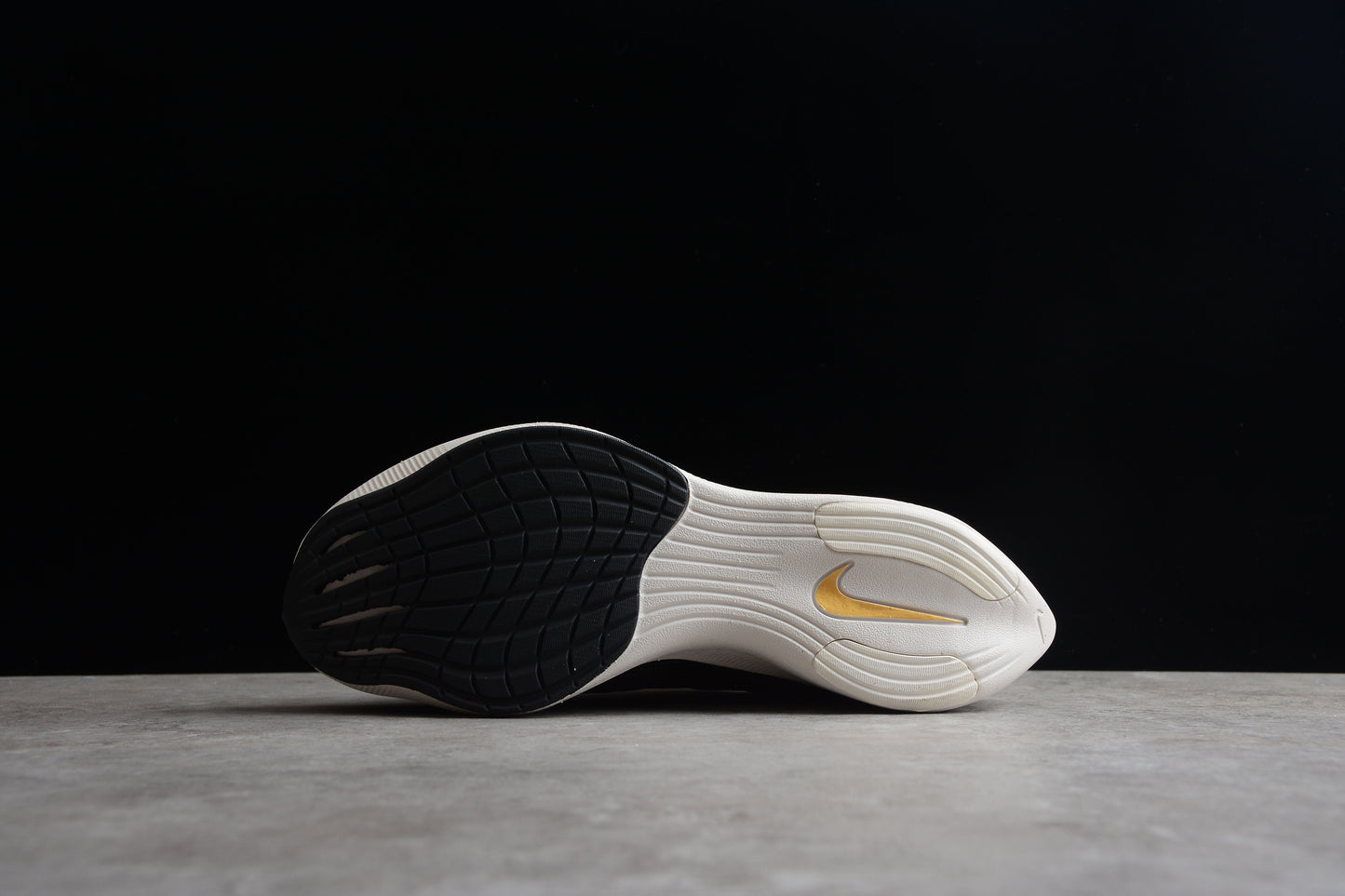 Zoom - Vaporfly Ne - T% 2 And White - Black Unisex Streetwear Limited Edition