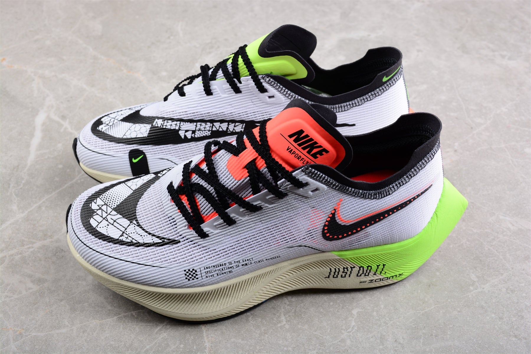 Zoom Vaporfly Ne - T% 2 White And Shoes - Black Unisex Streetwear Limited Edition