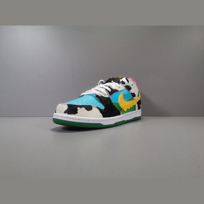 NIKE Sb Dunk Low - Ben & Jerry's Chunky Dunky - Red Unisex Streetwear Limited Edition