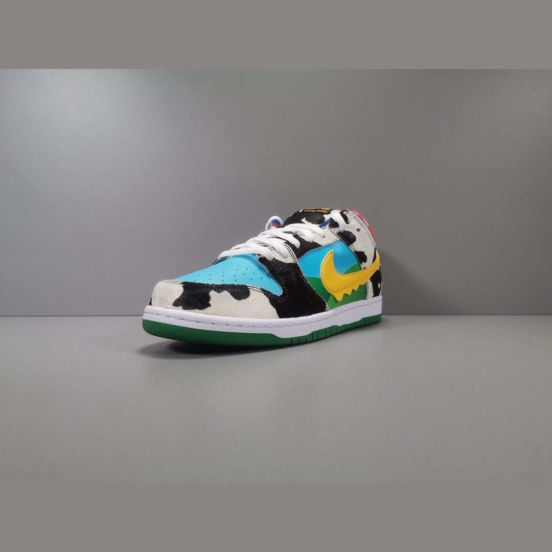 NIKE Sb Dunk Low - Ben & Jerry's Chunky Dunky - Red Unisex Streetwear Limited Edition