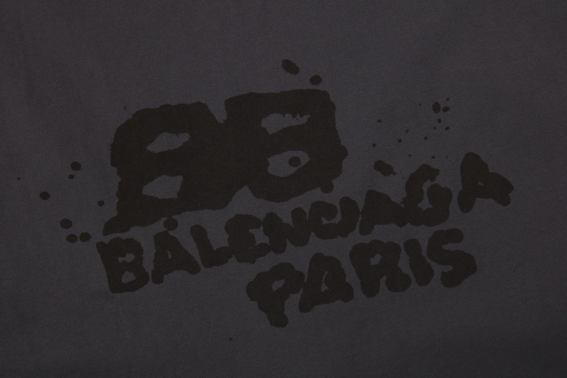 Camiseta Balenciaga con estampado de París