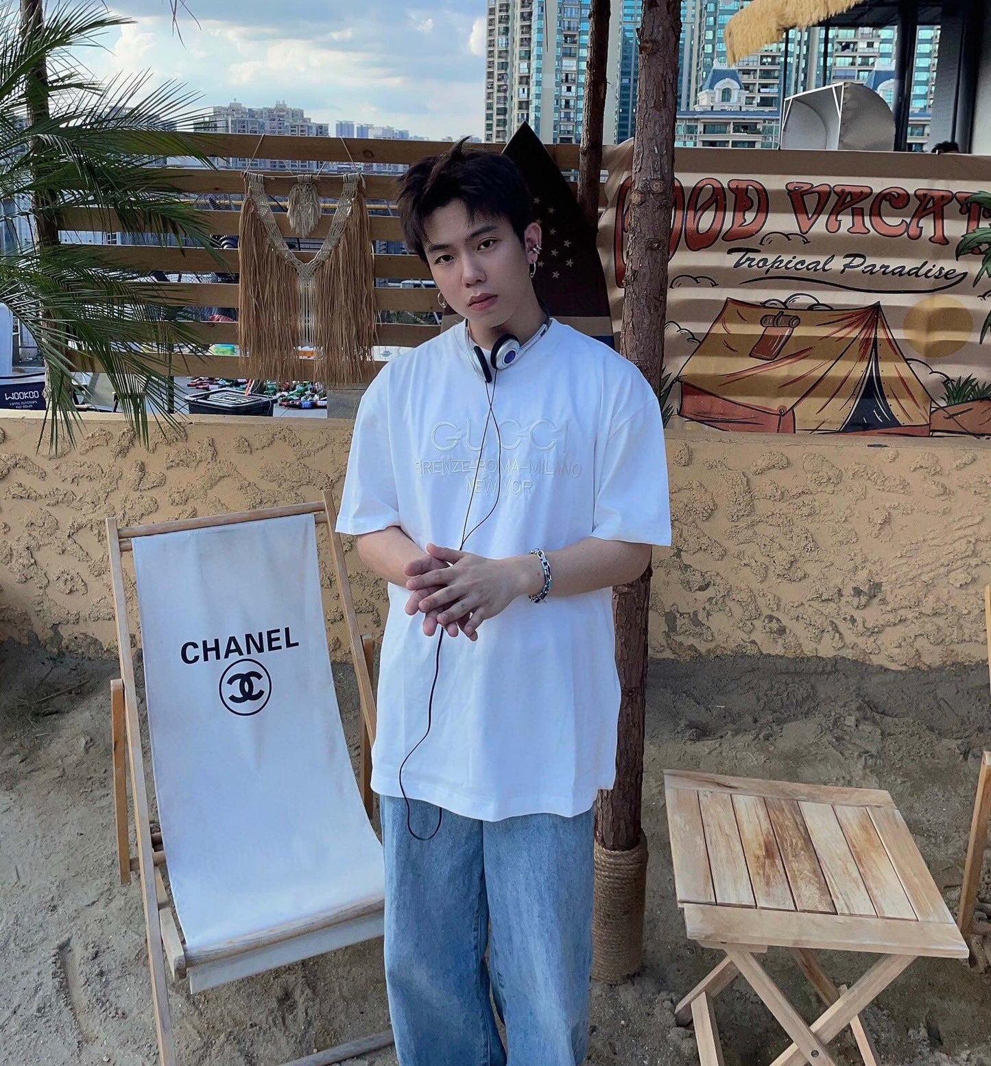 Gucci T-shirt With Embroidered Cities Unisex Streetwear Limited Edition - <p dir='ltr'><span>White t-shirt featuring subtle embroidered text with the cities 'FIRENZE-ROMA-MILANO-NEW YORK' under the