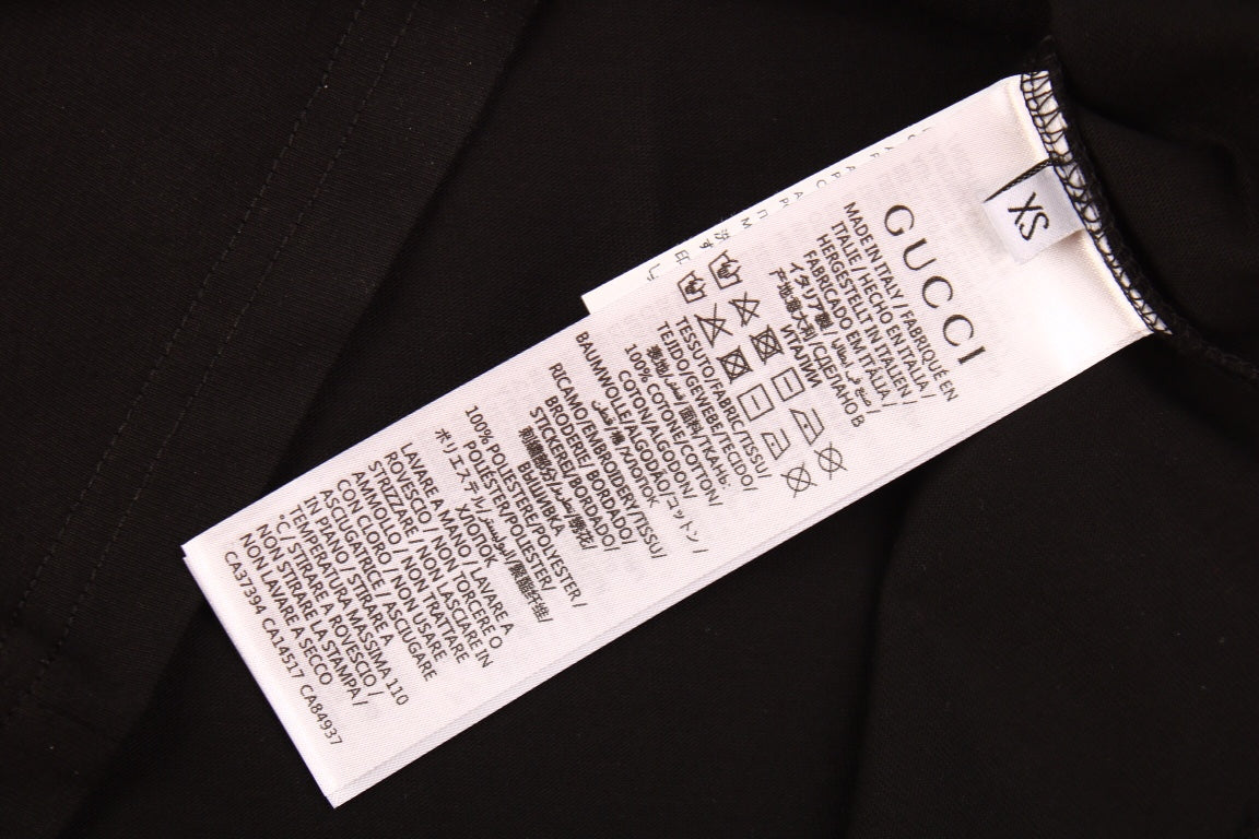 Camiseta Gucci Cities con letras mayúsculas