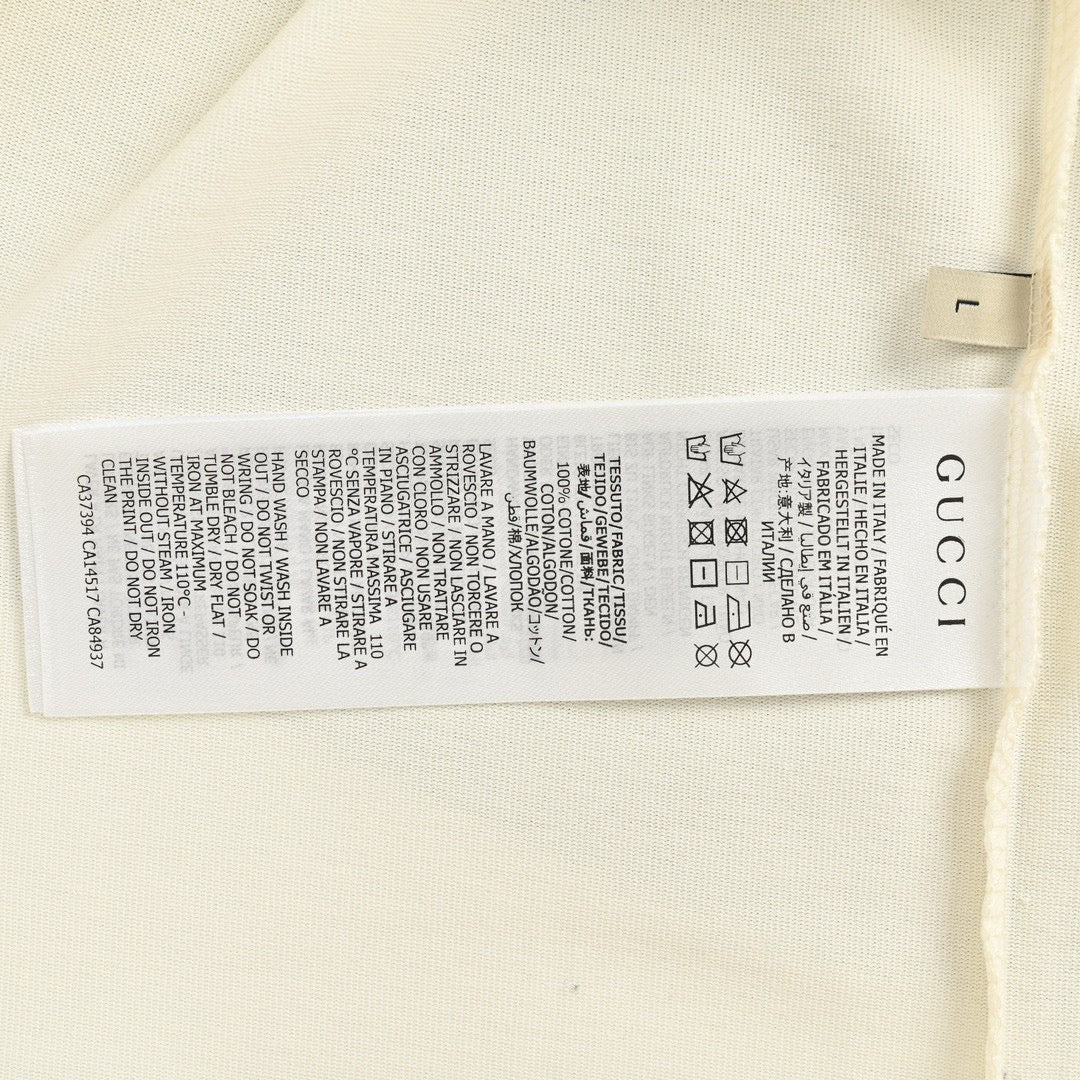Camiseta Gucci con logo de manzana (blanca)