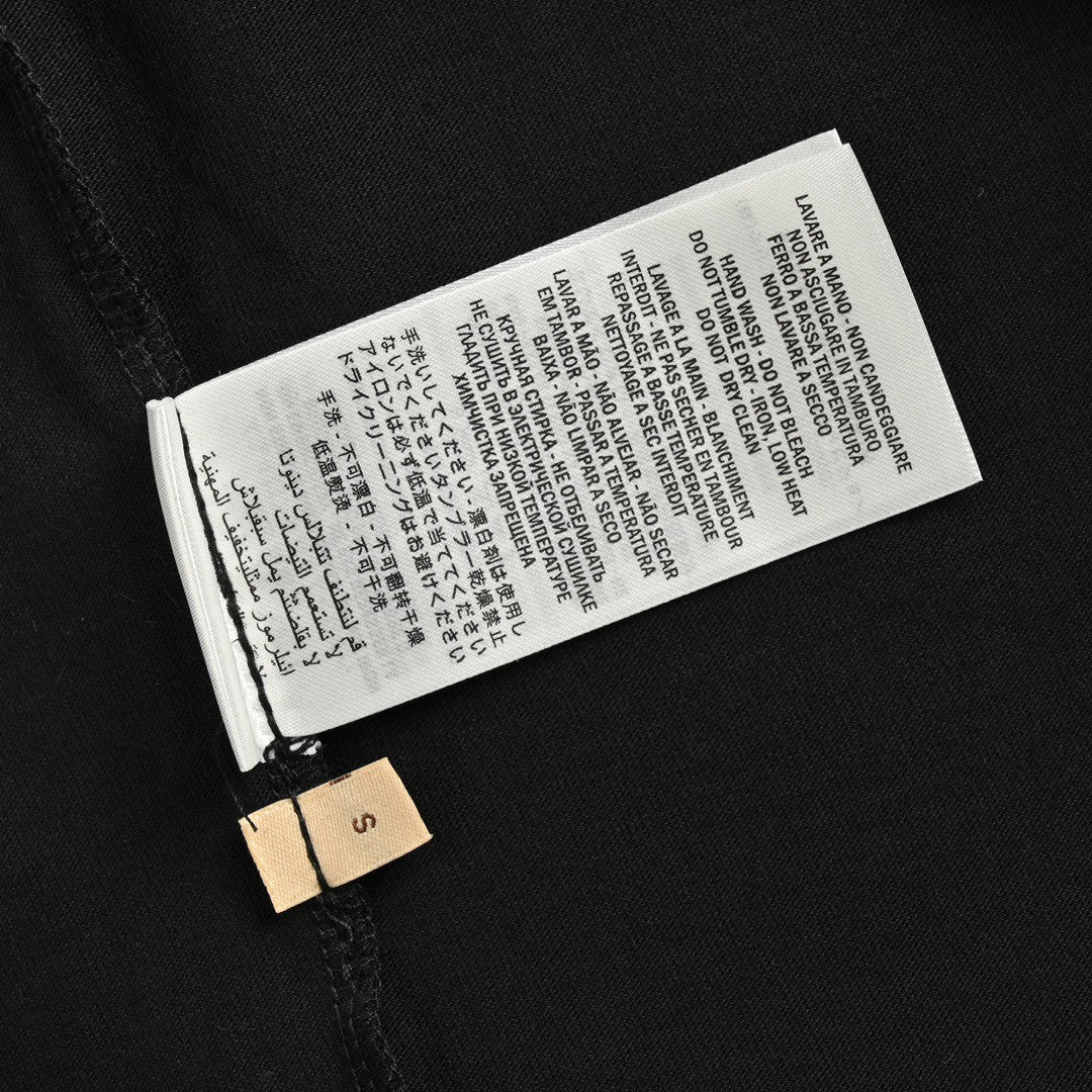 Camiseta Gucci con estampado de dragón (negra)