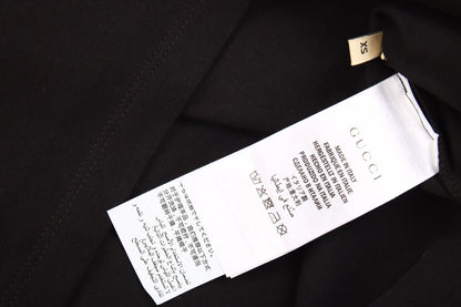 Camiseta negra con el logo del rayo de Gucci