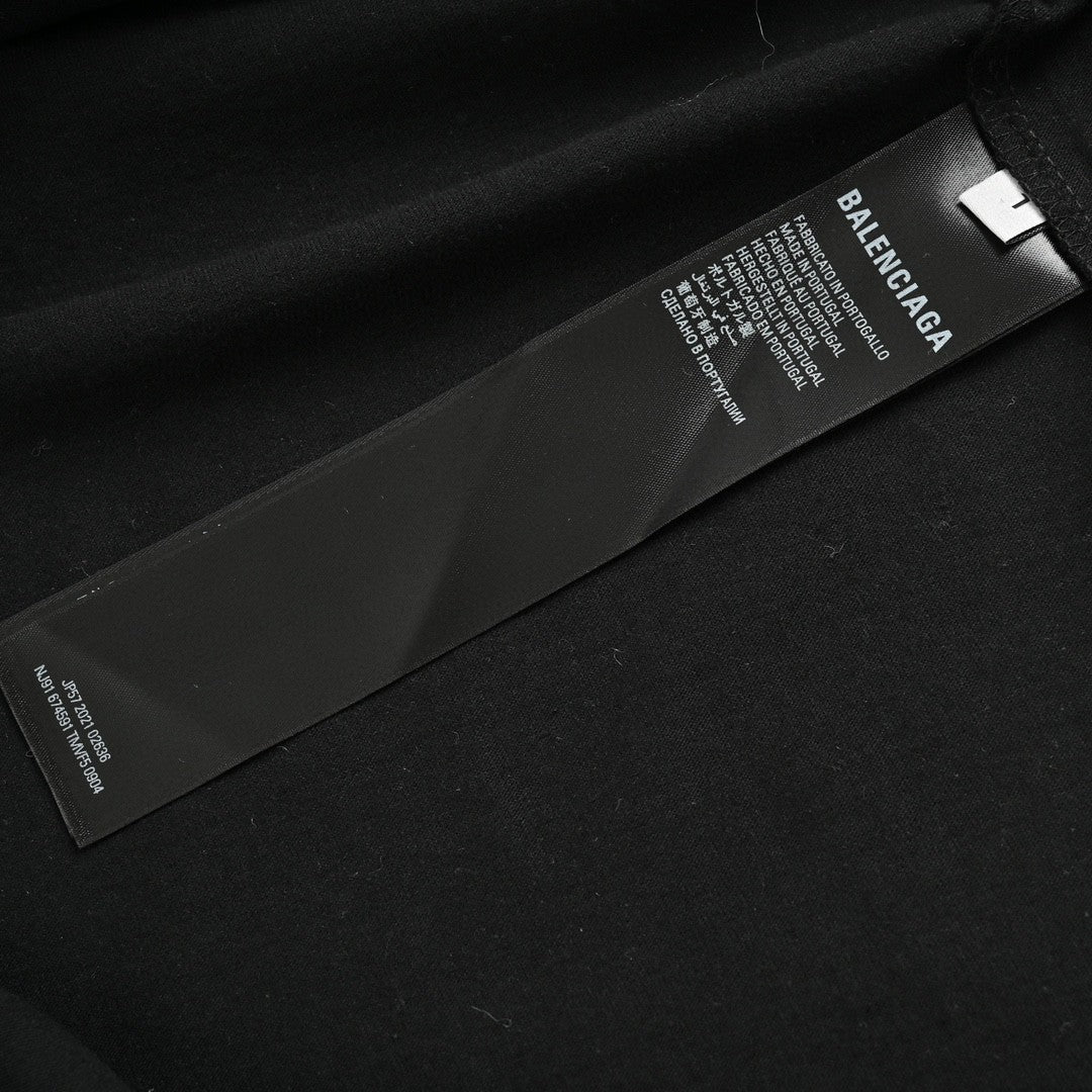 Camiseta gráfica con logo blanco de Balenciaga (negra)
