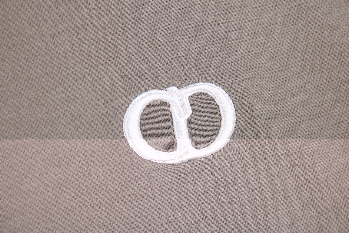 Dior Double D Logo T-shirt (khaki) - White Unisex Streetwear Limited Edition - <p dir='ltr'><span>This Dior t-shirt features a minimalist design with the 'CD' logo embroidered on