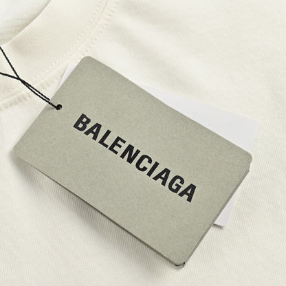 Camiseta Balenciaga - Logotipo en la espalda