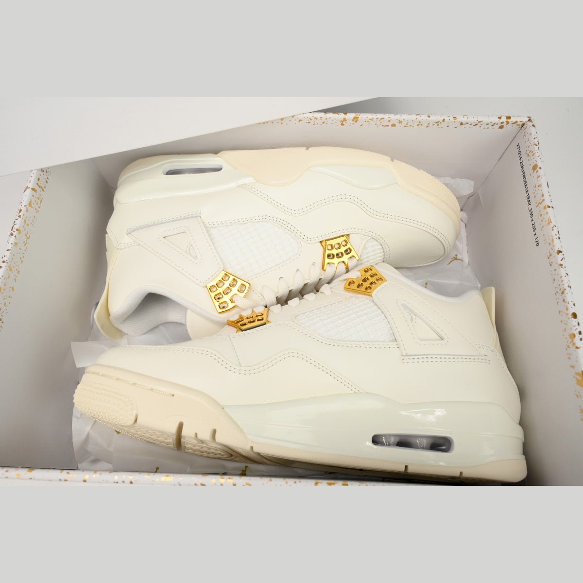 JORDAN 4 - Metallic Gold Sneakers - Red Unisex Streetwear Limited Edition - Step into the realm of luxury with the Jordan 4 x Metallic Gold, a fusion