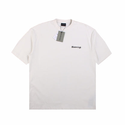BALENCIAGA Minimalist T-shirt - White Unisex Streetwear Limited Edition - The BALENCIAGA MINIMALIST T-SHIRT WHITE - REPLICA is the epitome of understated luxury , offering