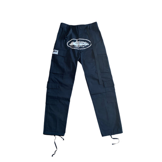 CORTEIZ Alcatraz Cargo Pants - White - Black Unisex Streetwear Limited Edition - The CORTEIZ ALCATRAZ CARGO PANTS BLACK/WHITE - REPLICA deliver a perfect combination of bold design