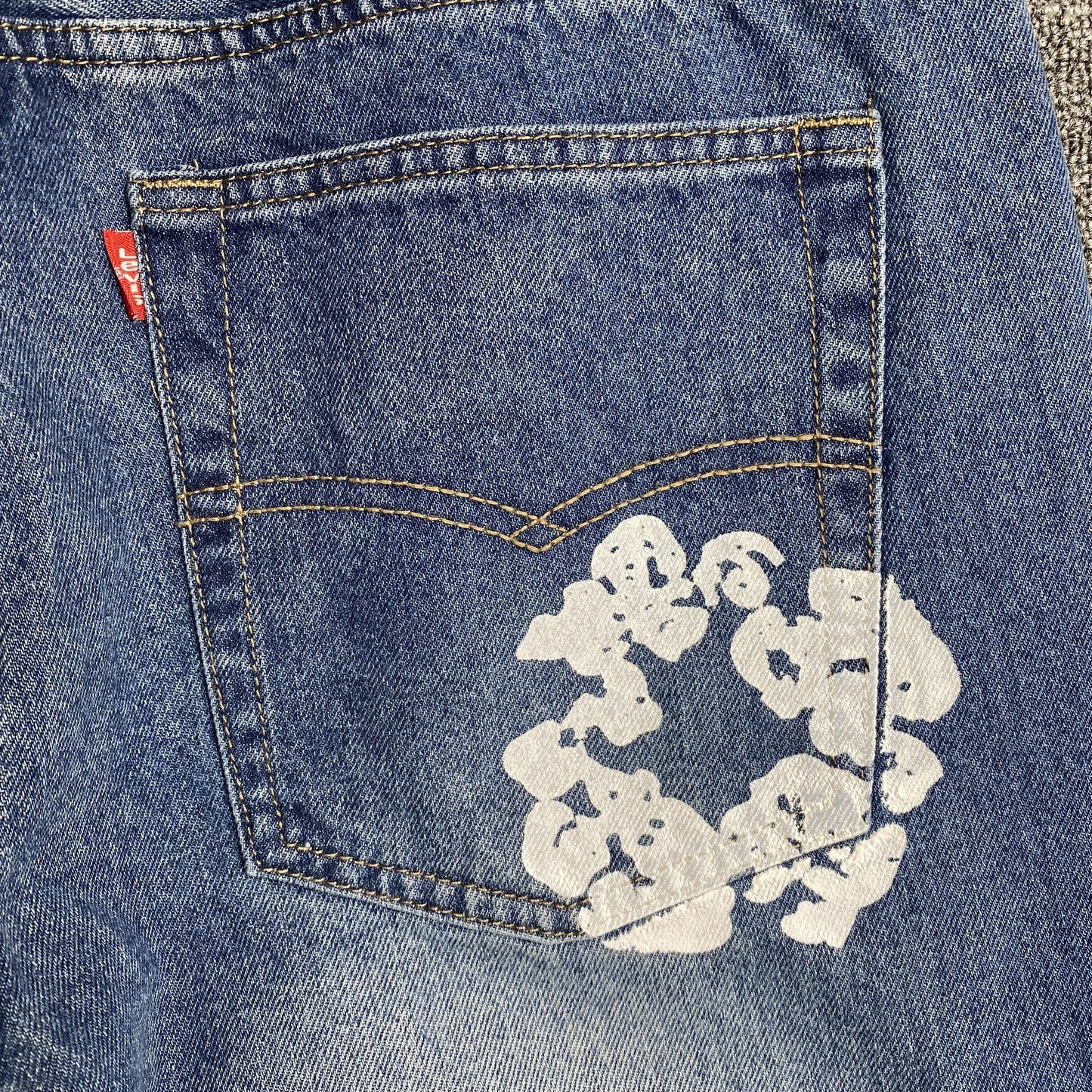 DENIM TEARS x LEVI'S COTTON WREATH JEANS AZULES