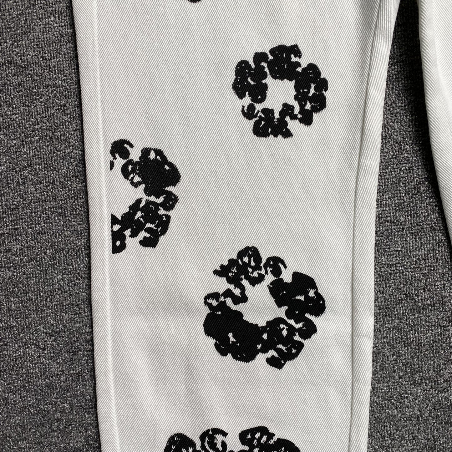 JEANS DENIM TEARS x LEVI'S COTTON WREATH BLANCOS