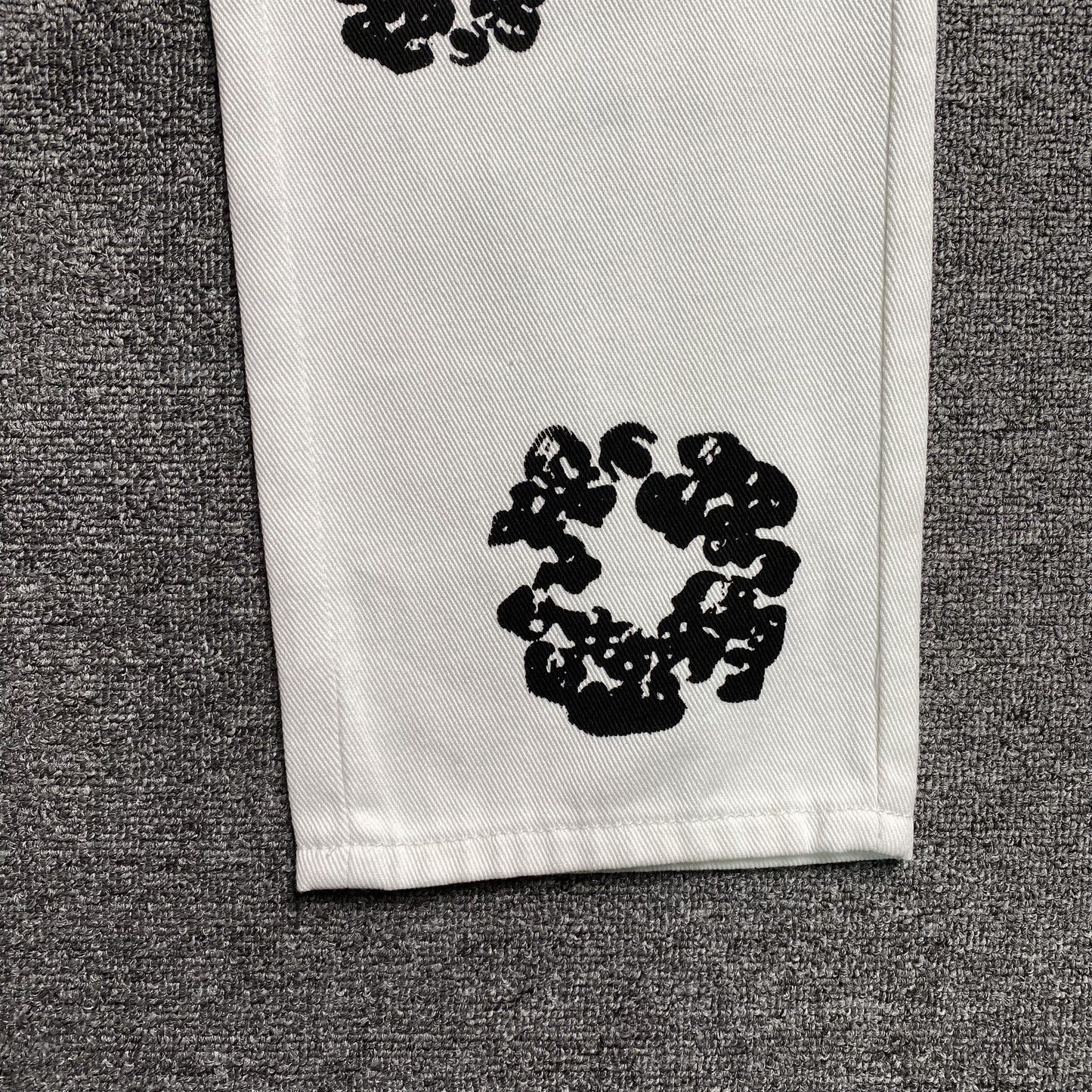 JEANS DENIM TEARS x LEVI'S COTTON WREATH BLANCOS