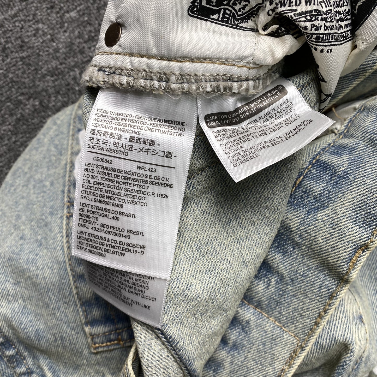 DENIM TEARS x LEVI'S DIRTY WASH WREATH JEANS LAVADO CLARO