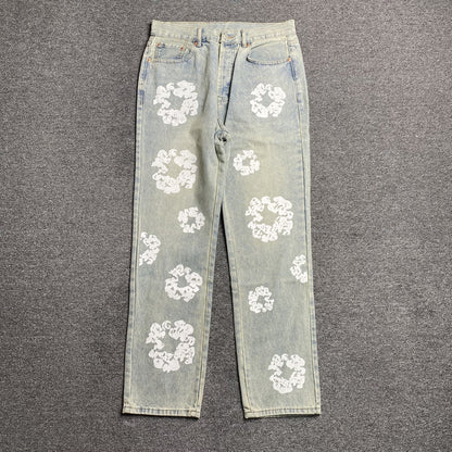 DENIM Tears - Levi's Dirty Wash Wreath Jeans Light Wash - Black Unisex Streetwear Limited Edition - The Denim Tears x Levi's Dirty Wash Wreath Jeans Light Wash Replica bring together iconic