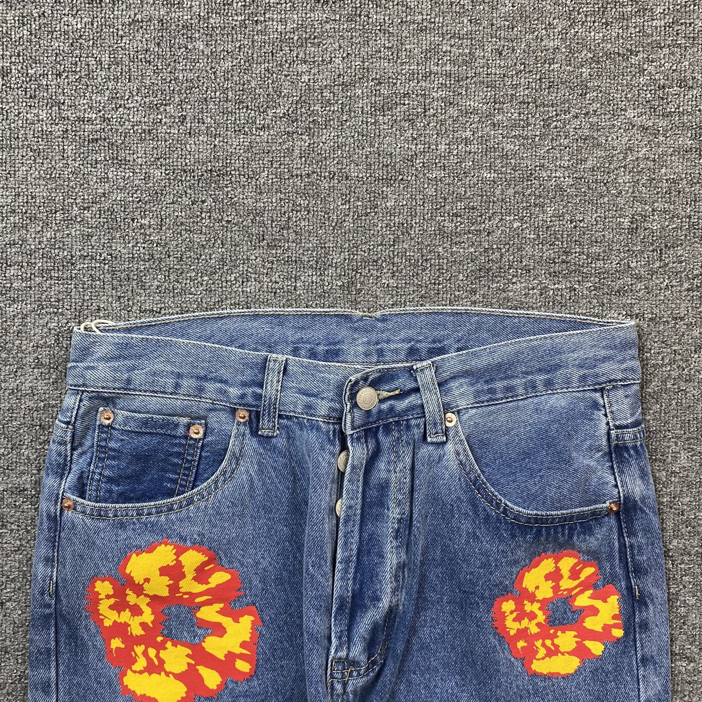 DENIM TEARS x OFFSET JEANS LAVAGE CLAIR