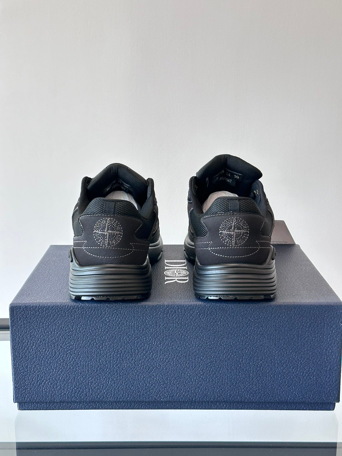 DIOR B30 Sneakers - Black Unisex Streetwear Limited Edition - The DIOR B30 BLACK - REPLICA is the ultimate combination of luxury, performance, and streetwear