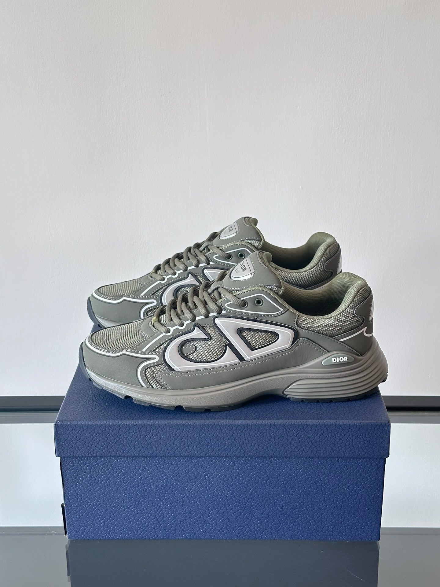 DIOR B30 - Gray Unisex Streetwear Limited Edition - The DIOR B30 GRAY - REPLICA blends high-fashion aesthetics with modern performance , making it