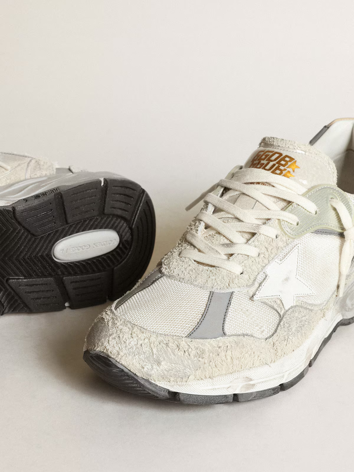 Golden Goose Running Sole Sneaker In With Distressed Details - White Unisex Streetwear Limited Edition