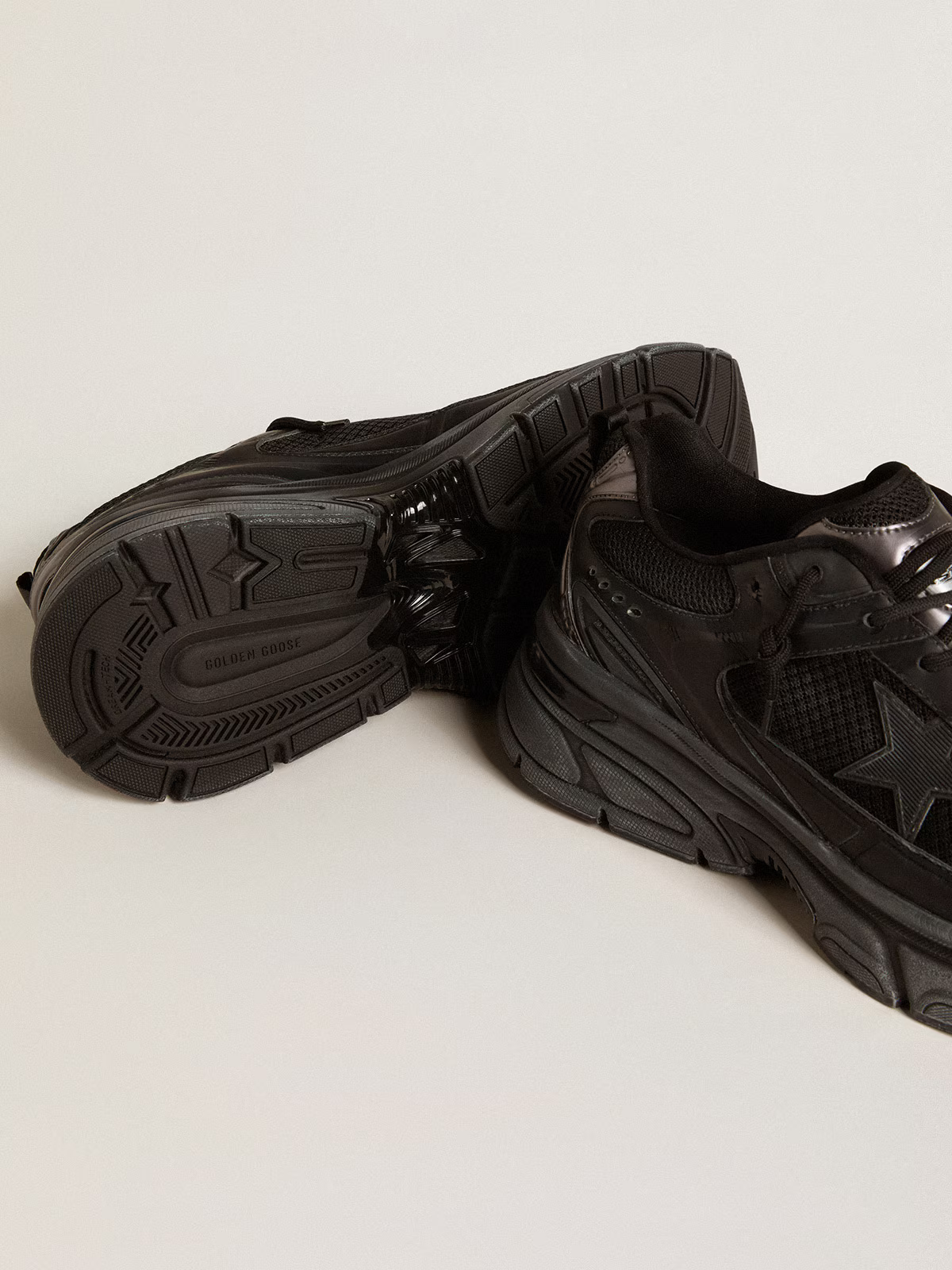 Golden Goose Running Sole c Triple - Black Unisex Streetwear Limited Edition