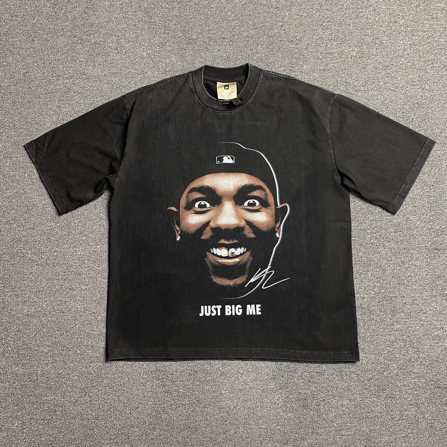 KENDRICK Lamar Vintage Graphic Tee Dark T-Shirt - Grey Unisex Streetwear Limited Edition - The KENDRICK LAMAR VINTAGE GRAPHIC TEE DARK GREY - REPLICA is a must-have for hip-hop