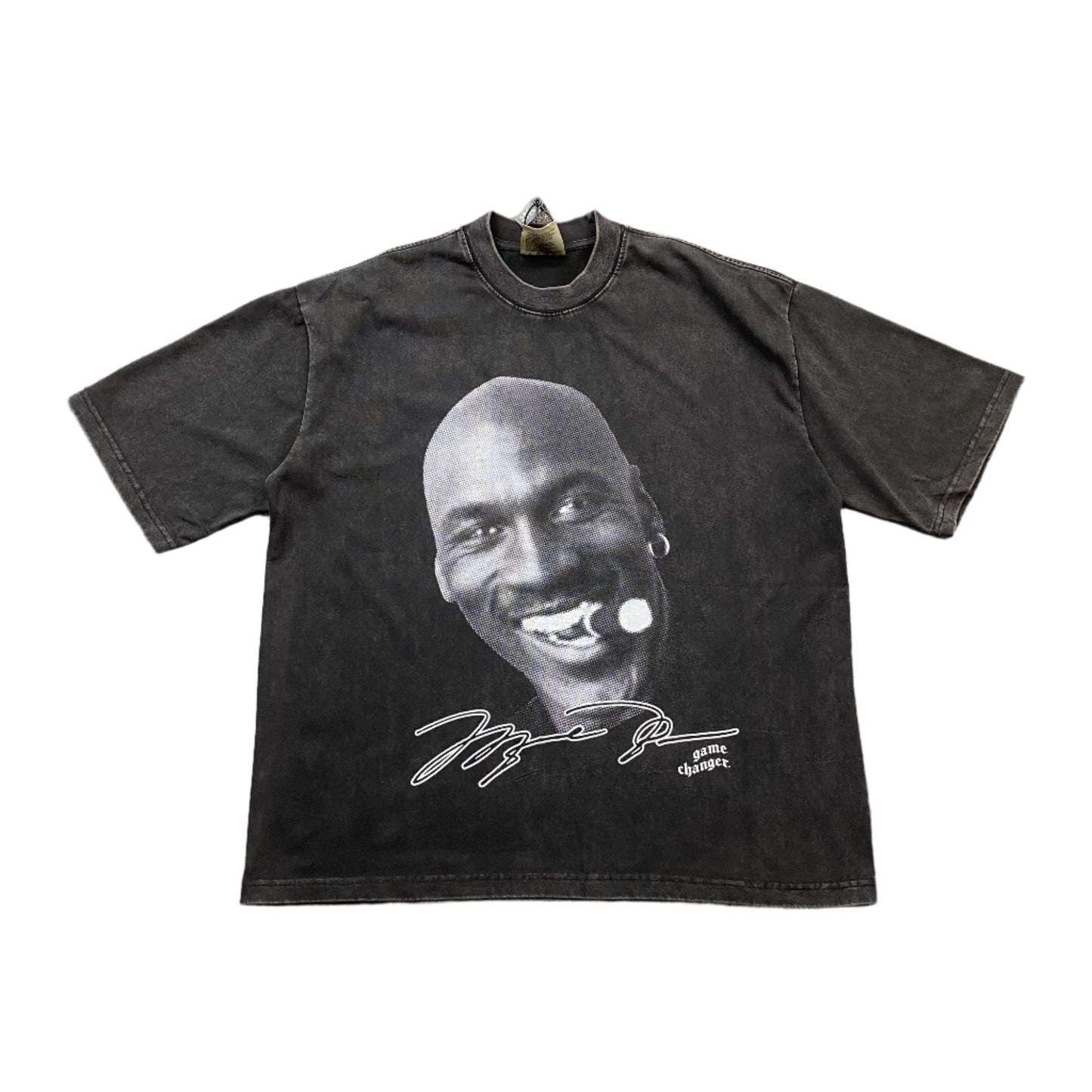 MICHAEL Jordan Vintage Graphic Tee Dark T-Shirt - Grey Unisex Streetwear Limited Edition - The MICHAEL JORDAN VINTAGE GRAPHIC TEE DARK GREY - REPLICA is a must-have for basketball