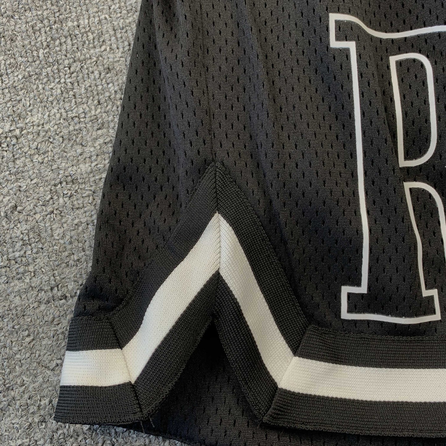 RHUDE COURT LOGO SHORTS BLACK/WHITE