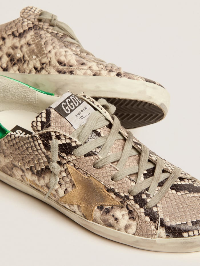 Super-star Ltd Sneakers With Snake-print Leather Upper And Laminated Leather Heel Tab - Green Unisex Streetwear Limited Edition