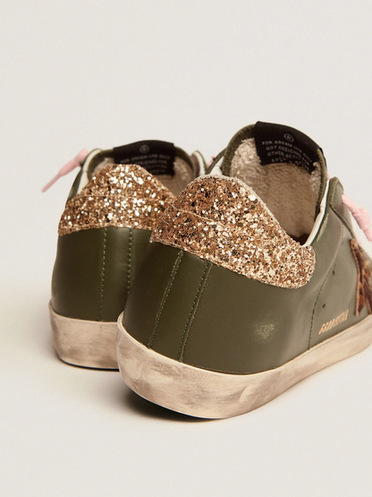 Super-star Sneakers In Dark Leather With Gold Glitter Heel Tab - Green Unisex Streetwear Limited Edition