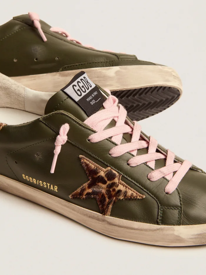 Super-star Sneakers In Dark Leather With Gold Glitter Heel Tab - Green Unisex Streetwear Limited Edition