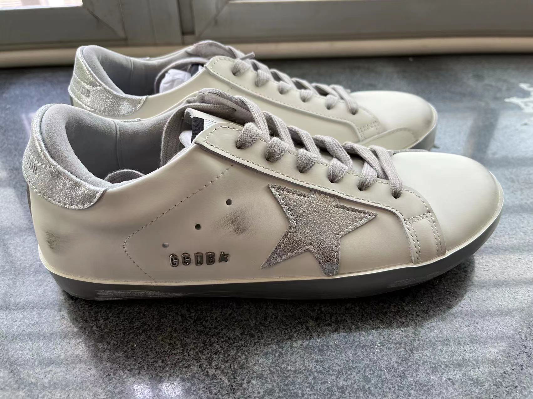 Super-star Sneakers With Silver Sparkle Fo - Ing And Metal Stud Lettering - White Unisex Streetwear Limited Edition