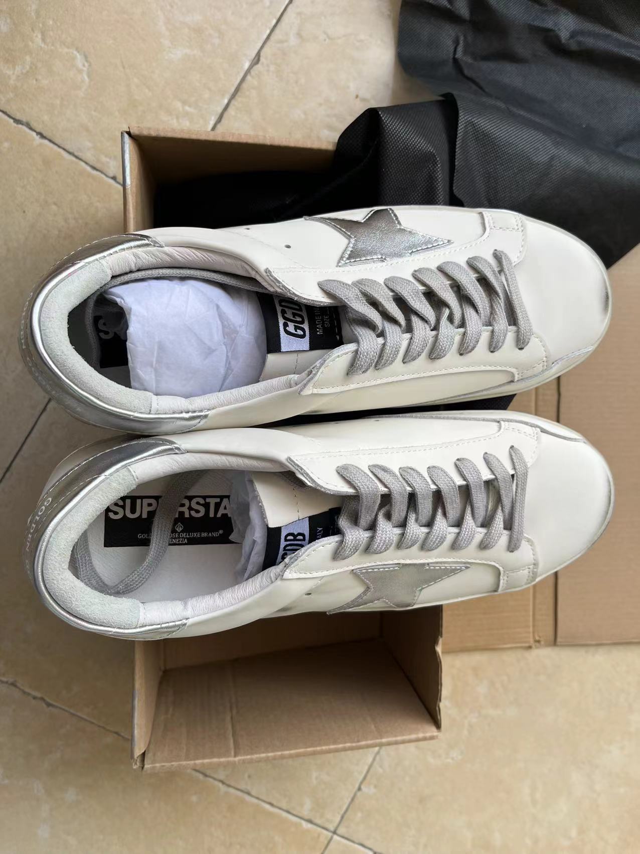 Super-star Sneakers With Silver Sparkle Fo - Ing And Metal Stud Lettering - White Unisex Streetwear Limited Edition