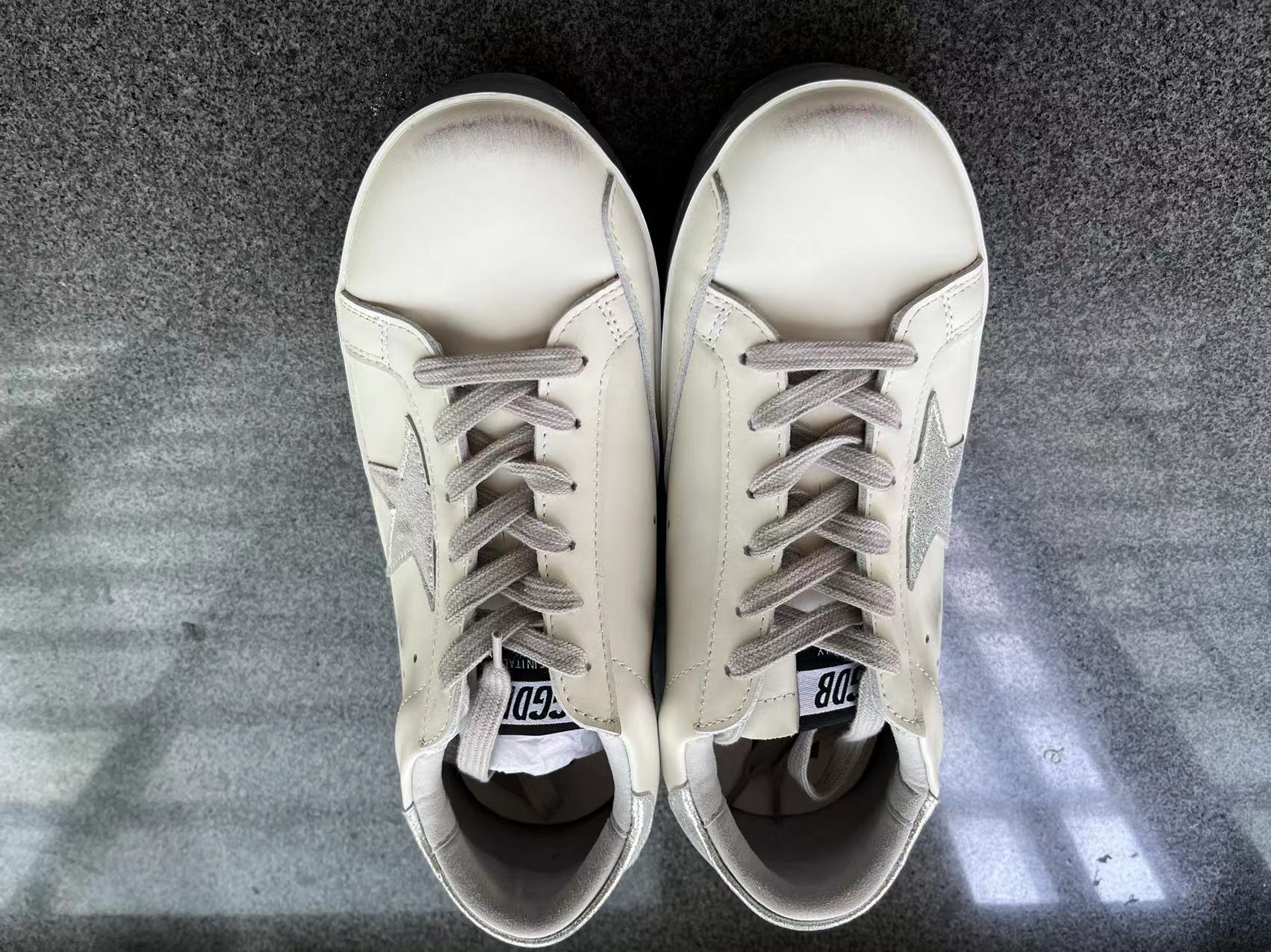 Super-star Sneakers With Silver Sparkle Fo - Ing And Metal Stud Lettering - White Unisex Streetwear Limited Edition