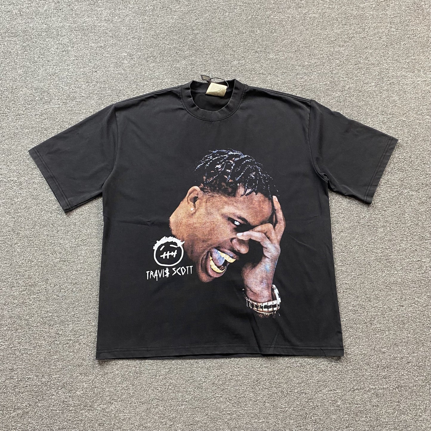 TRAVIS Scott Vintage Graphic Tee T-Shirt - Black Unisex Streetwear Limited Edition - The TRAVIS SCOTT VINTAGE GRAPHIC TEE BLACK - REPLICA brings raw hip-hop energy and vintage