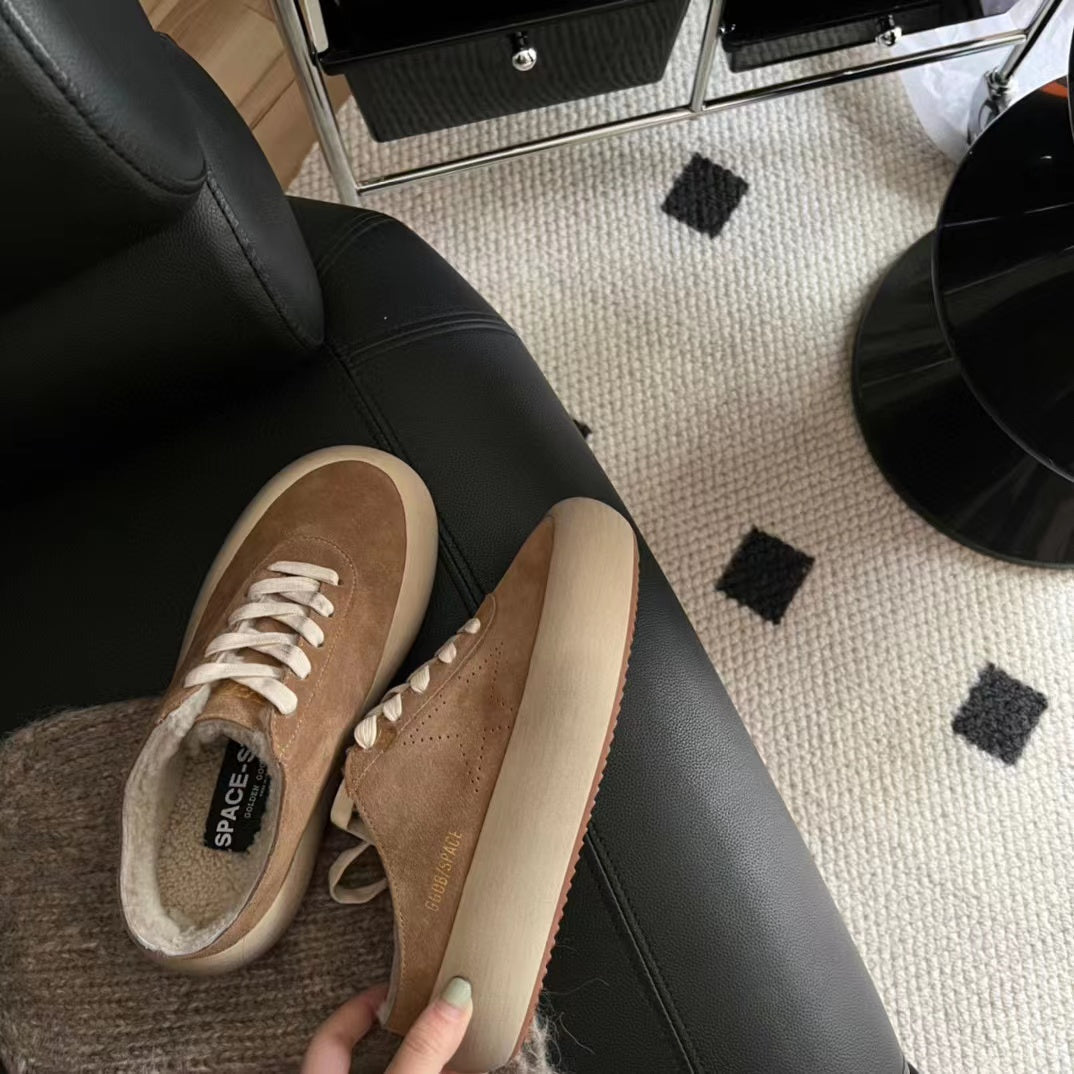 Women's Space-star Sabot Shoes In Tobacco-colored Suede With Shearling Lining Unisex Streetwear Limited Edition