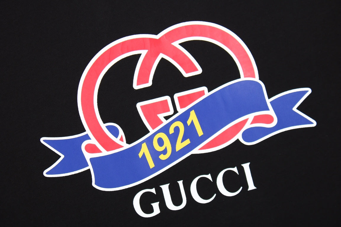 Camiseta con el logo de Gucci de 1921