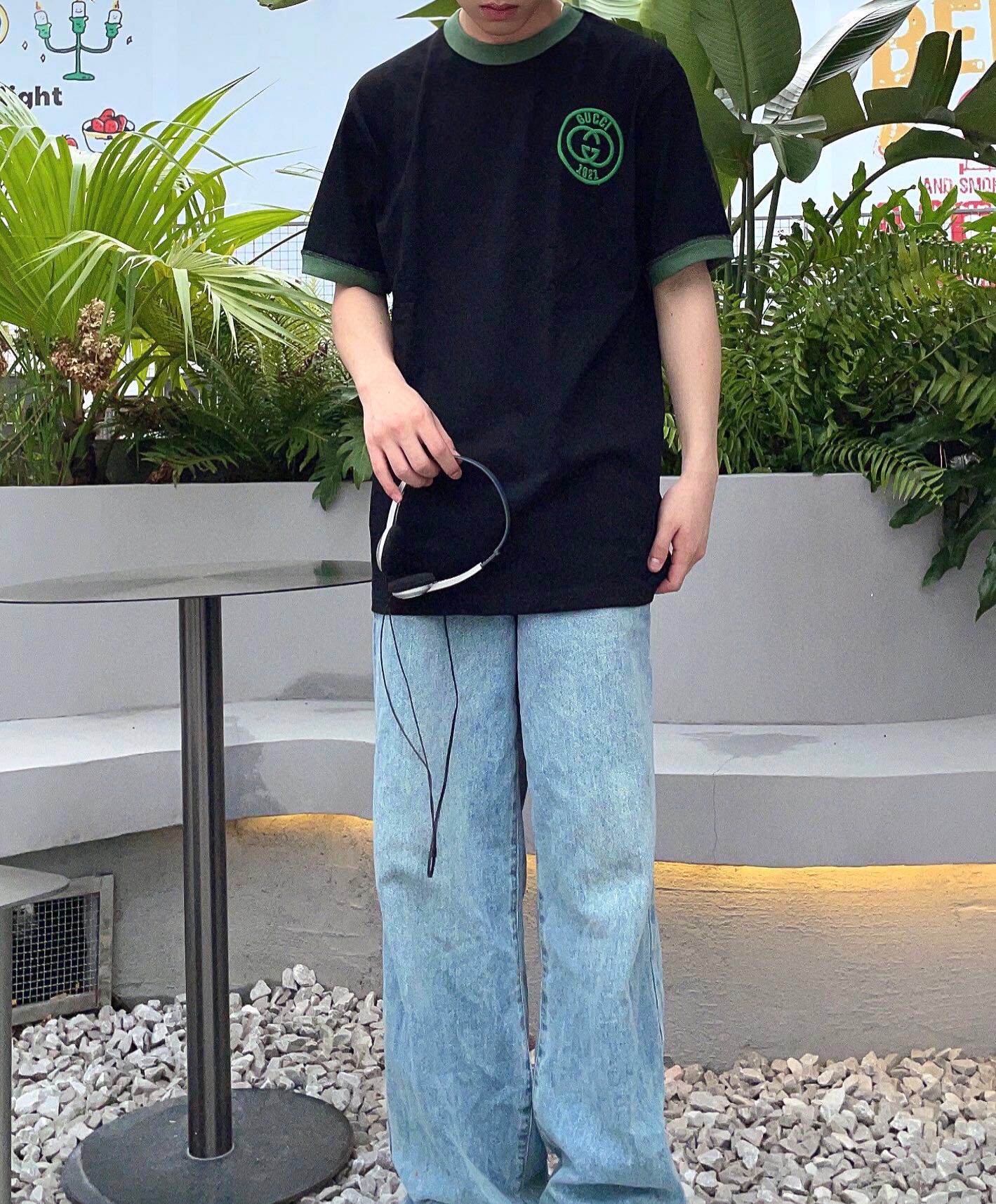 Polo Gucci con logotipo bordado