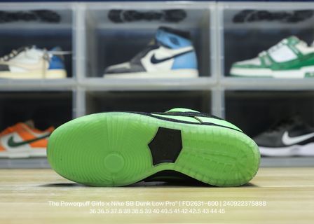 DUNK Powerpuff Girls Sneakers - Green Unisex Streetwear Limited Edition - **Product Description: DUNK Green Powerpuff Girls** Embrace your playful side with the DUNK Green Powerpuff