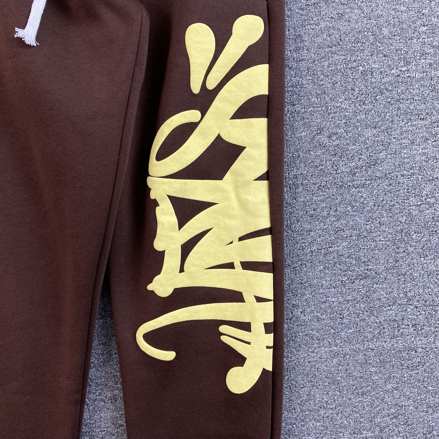 SYNA World Sweatpants - Brown Unisex Streetwear Limited Edition