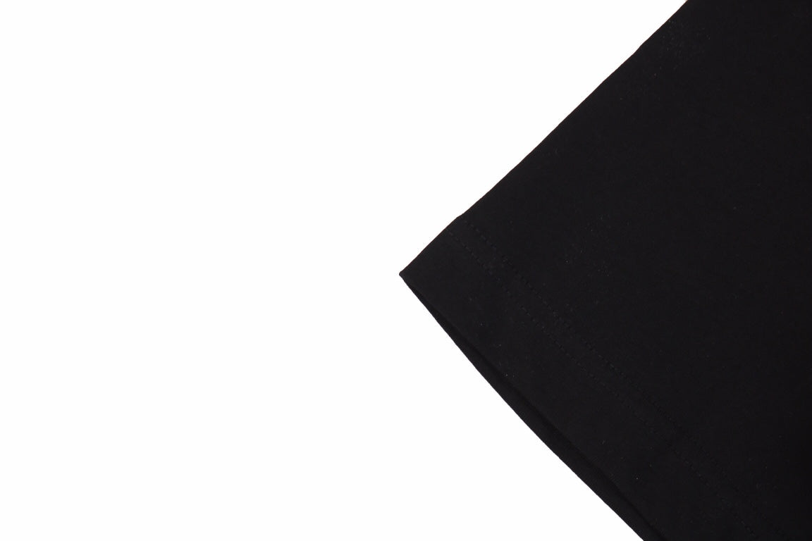 Camiseta negra con el logo de Balenciaga Toronto