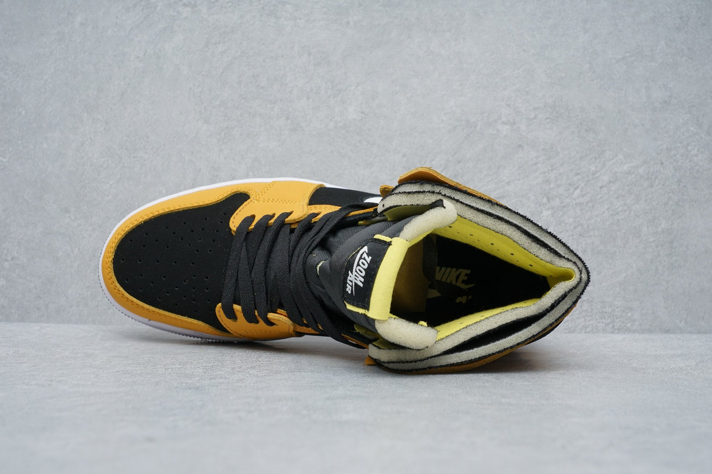 JORDAN 1 High Zoom Air Cmft - Monarch Sneakers - Black Unisex Streetwear Limited Edition
