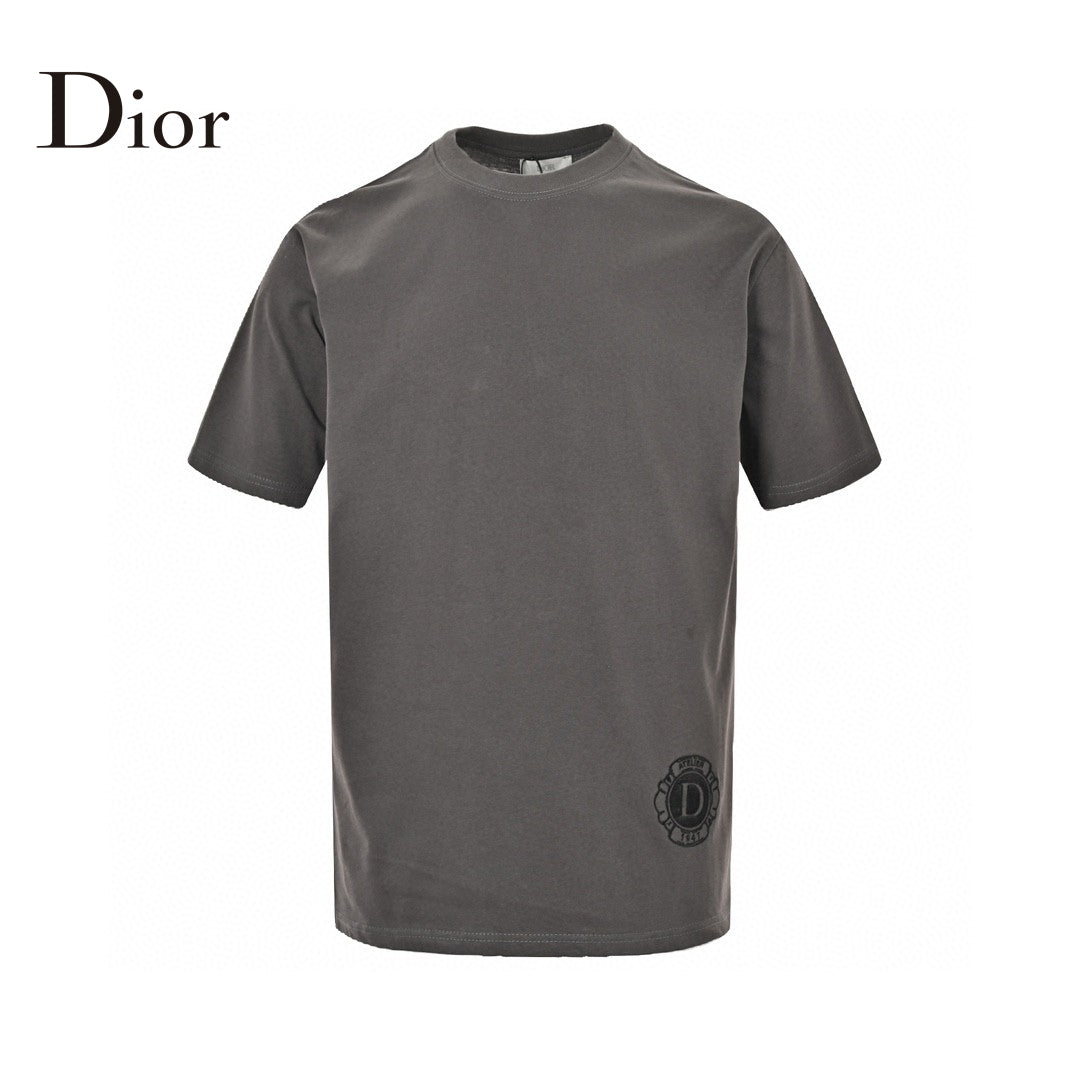 Dior Christian Dior Couture T-shirt - Black Unisex Streetwear Limited Edition - <span>This Dior t-shirt features a sleek grey design with 'Christian Dior Couture' printed boldly on