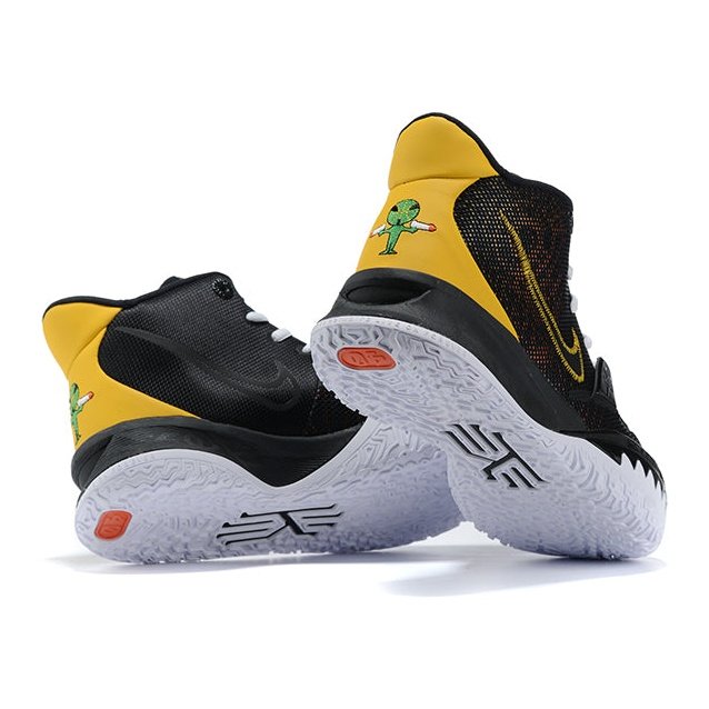 NIKE Kyrie 7 - Roswell Rayguns - Red Unisex Streetwear Limited Edition
